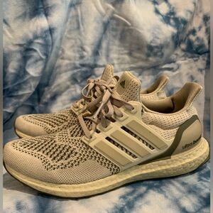 COPY - Ultraboost 1.0 DNA Running Sneaker